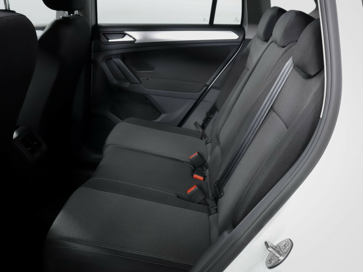 Volkswagen Tiguan II Рестайлинг, 2020 Фото №10
