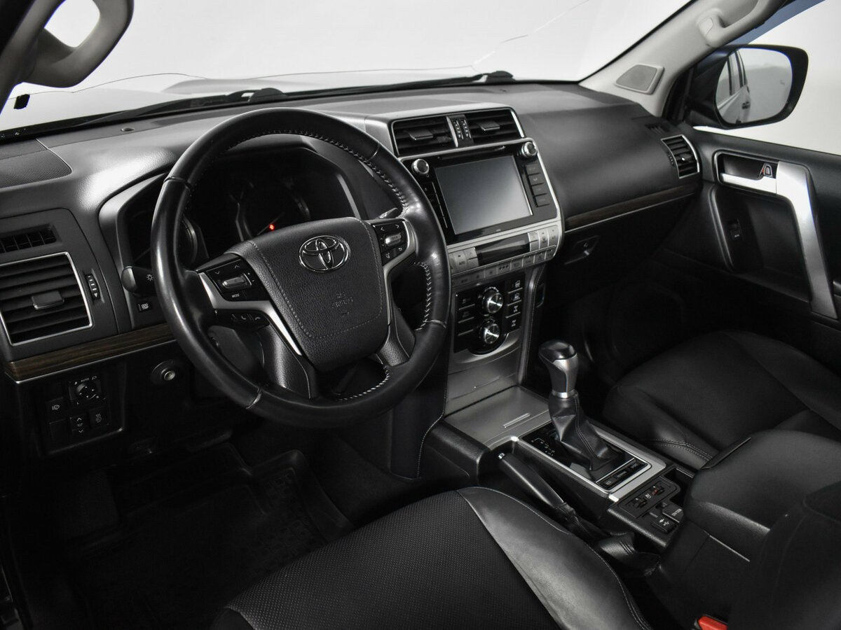 Toyota Land Cruiser Prado 150 Series Рестайлинг 2, 2018 Фото №9