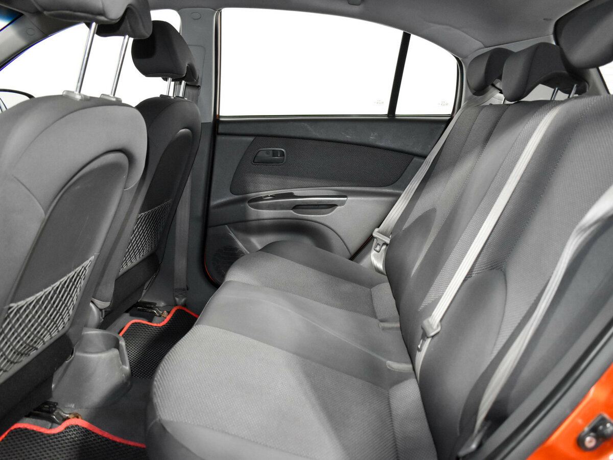 Kia Rio II Рестайлинг, 2011 Фото №11