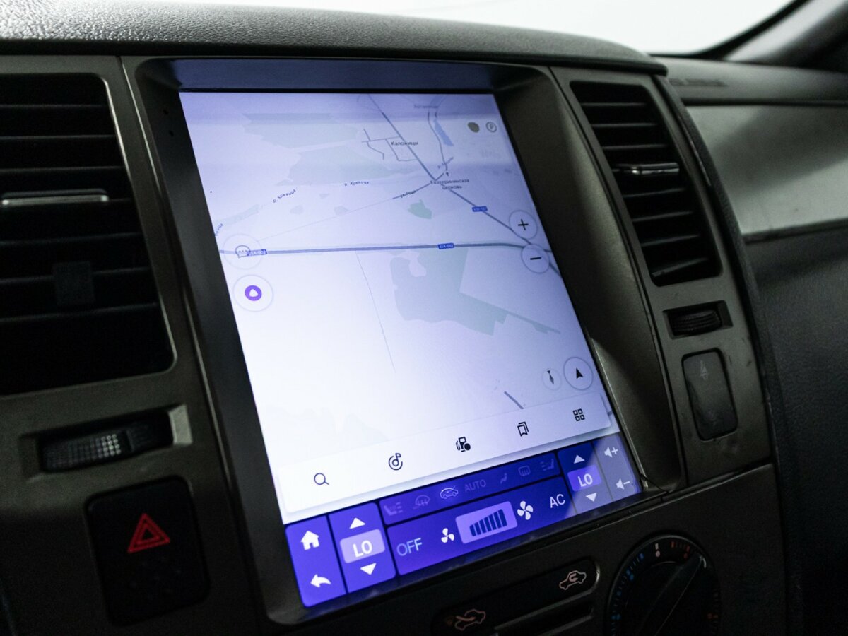 Nissan Tiida I Рестайлинг, 2010 Фото №16