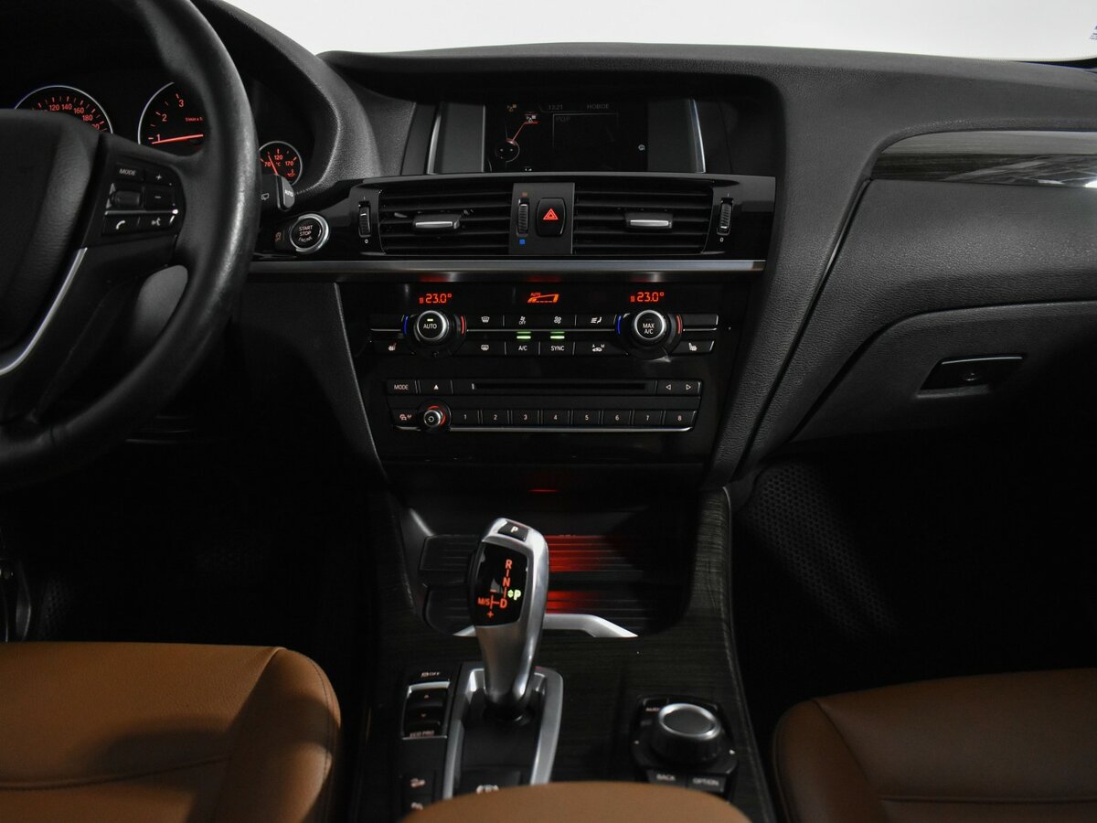 BMW X3 28i xDrive II (F25) Рестайлинг, 2016 Фото №14