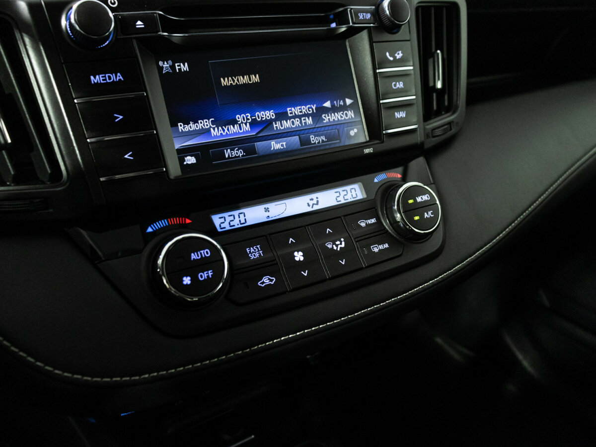 Toyota RAV4 IV (XA40) Рестайлинг, 2016 Фото №15