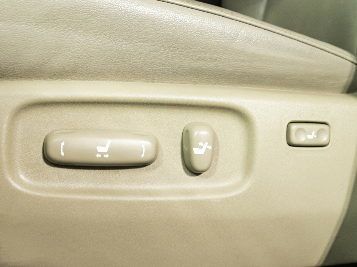 Toyota Land Cruiser 200 Series, 2009 Фото №13