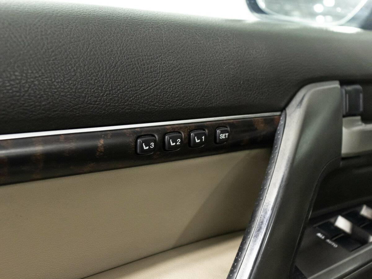 Toyota Land Cruiser 200 Series, 2009 Фото №14