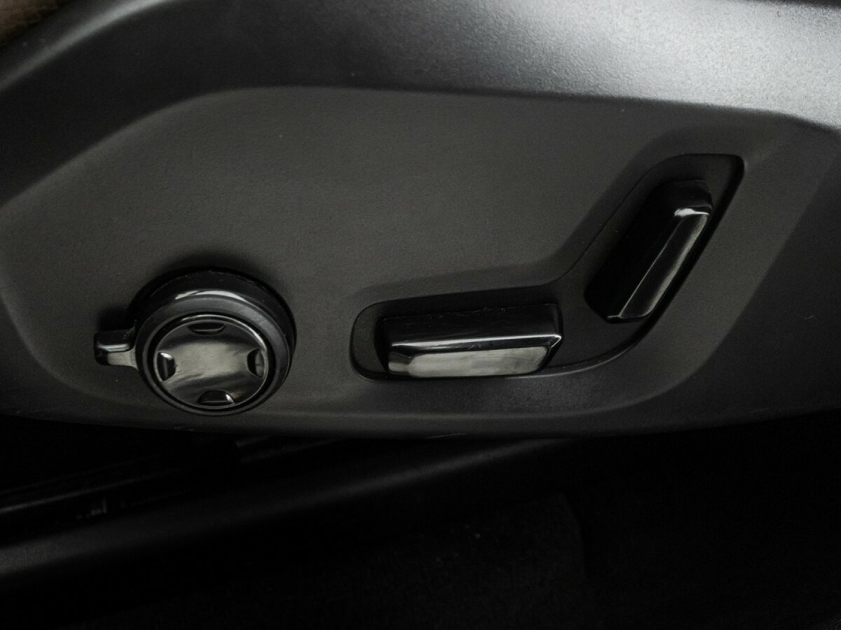 Volvo XC60 II, 2020 Фото №14