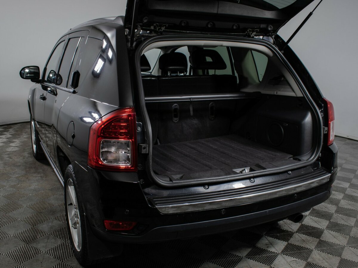 Jeep Compass I Рестайлинг, 2012 Фото №16