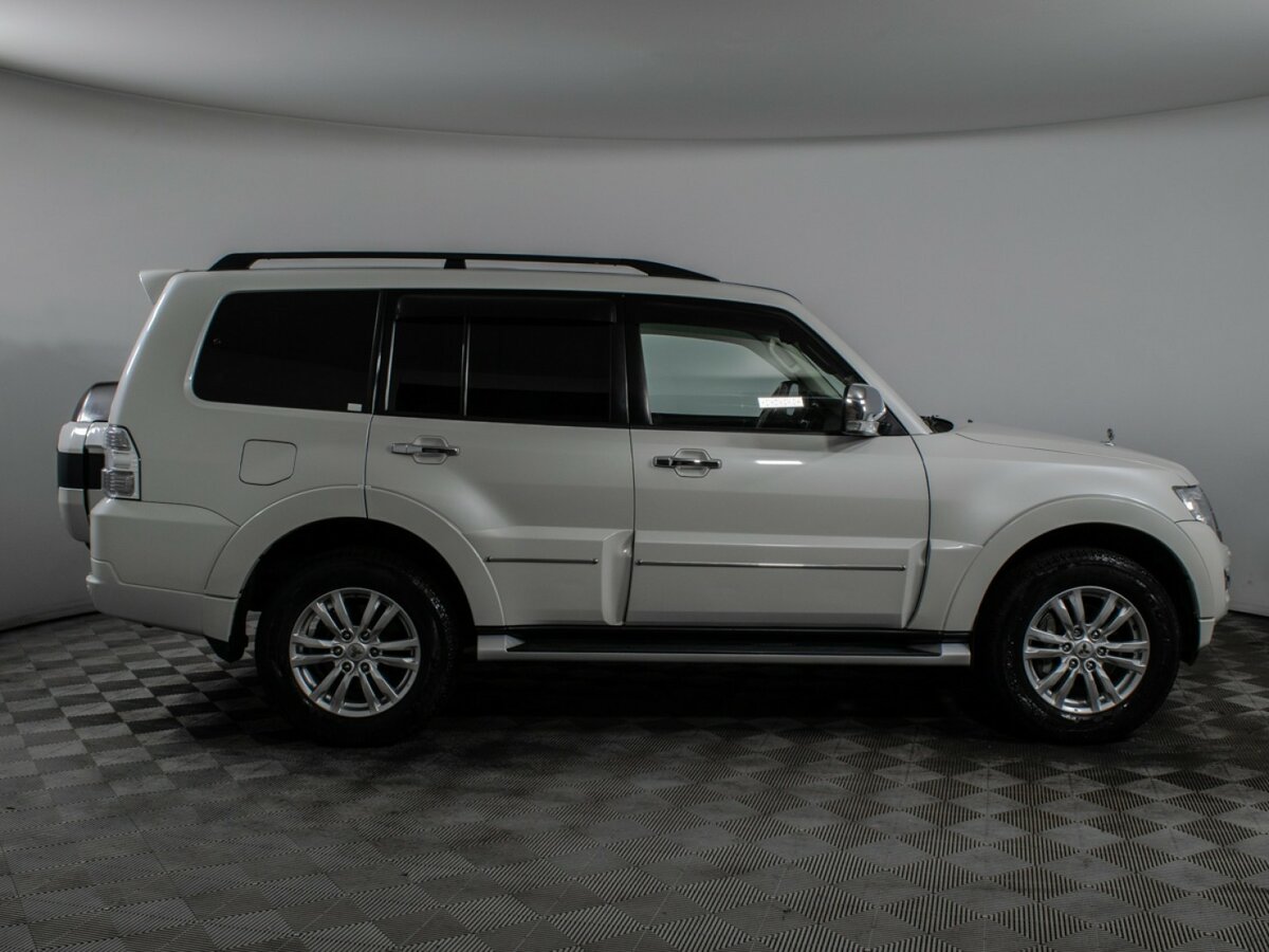 Mitsubishi Pajero IV Рестайлинг 2, 2019 - 30 427 км. | Фото №4