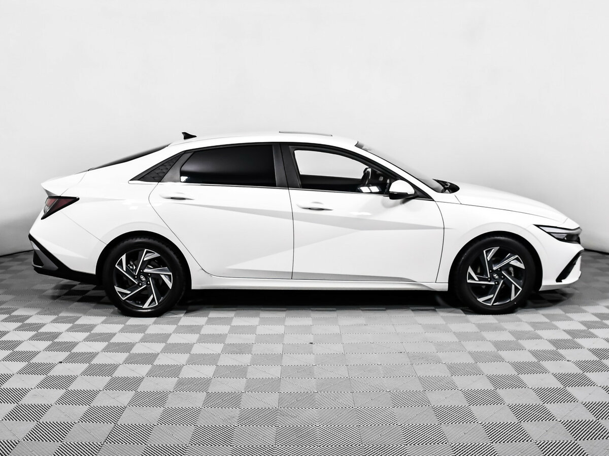 Hyundai Elantra VII (CN7) Рестайлинг, 2023 - 57 075 км. | Фото №4