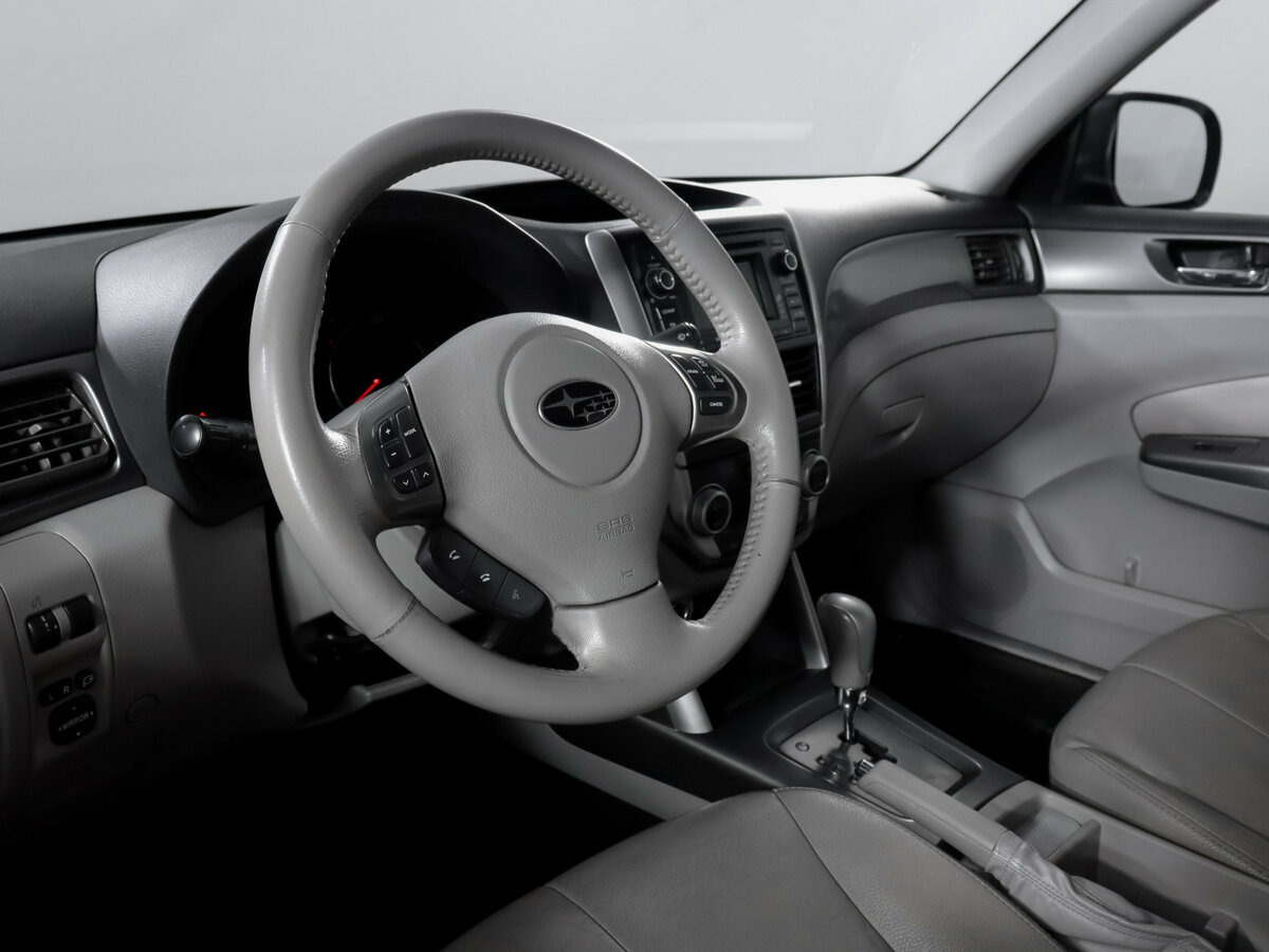 Subaru Forester III Рестайлинг, 2011 Фото №11