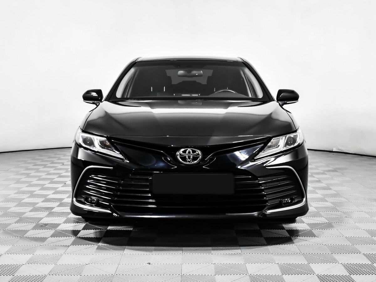 Toyota Camry VIII (XV70) Рестайлинг, 2021 - 70 747 км. | Фото №2