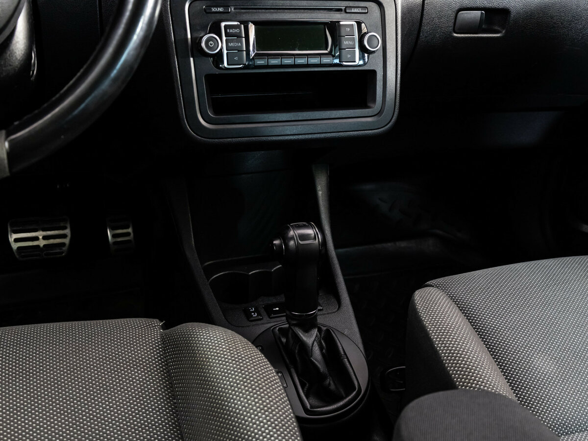 Skoda Fabia Scout II Рестайлинг, 2011 Фото №9