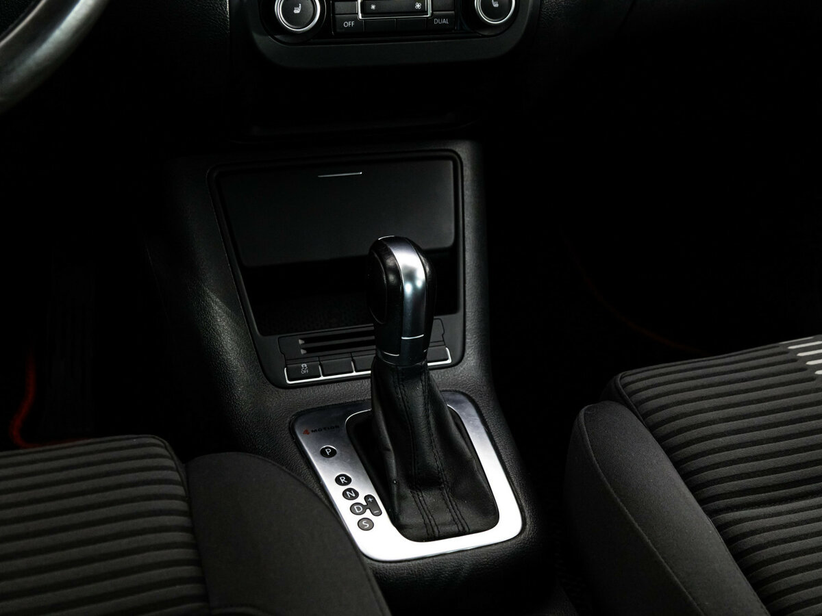 Volkswagen Tiguan I, 2011 Фото №9