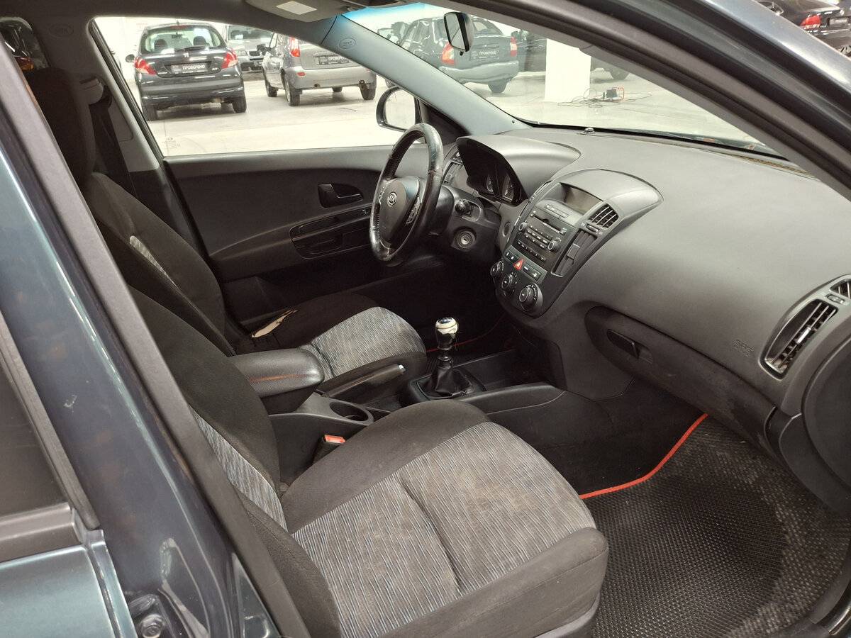 Kia Ceed I, 2008 Фото №11