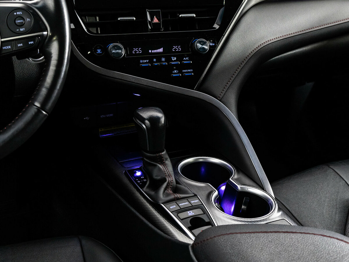 Toyota Camry VIII (XV70) Рестайлинг, 2021 Фото №10