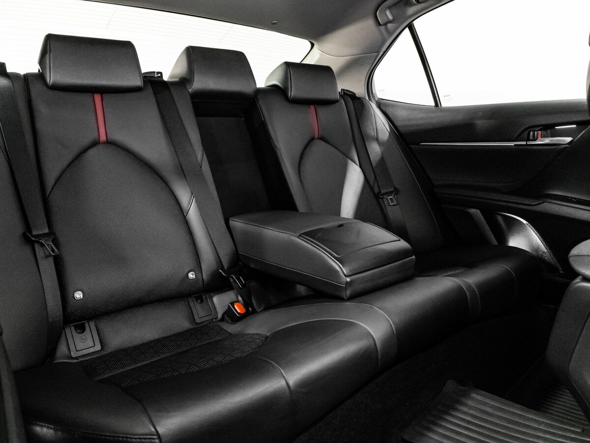 Toyota Camry VIII (XV70) Рестайлинг, 2021 Фото №25