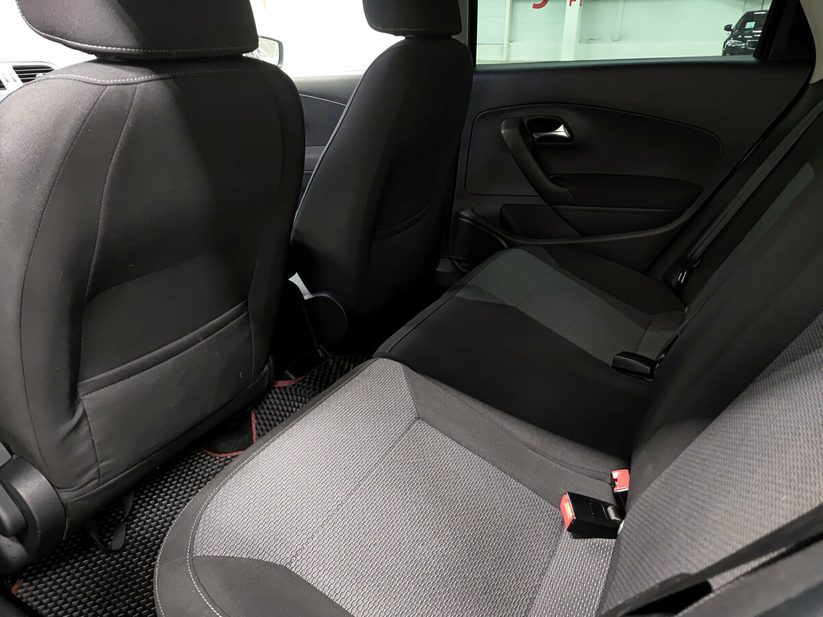 Volkswagen Polo V Рестайлинг, 2016 Фото №11