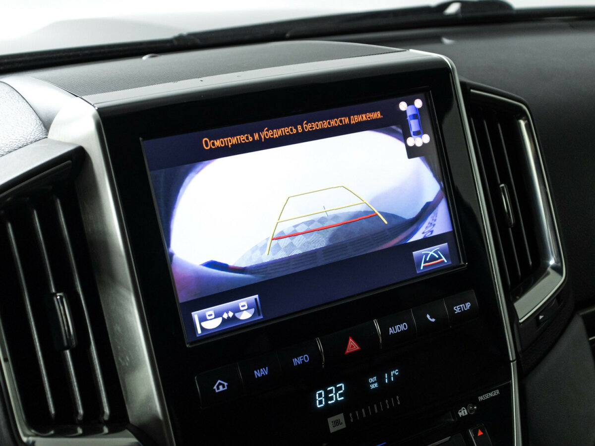 Toyota Land Cruiser 200 Series Рестайлинг 2, 2017 Фото №15