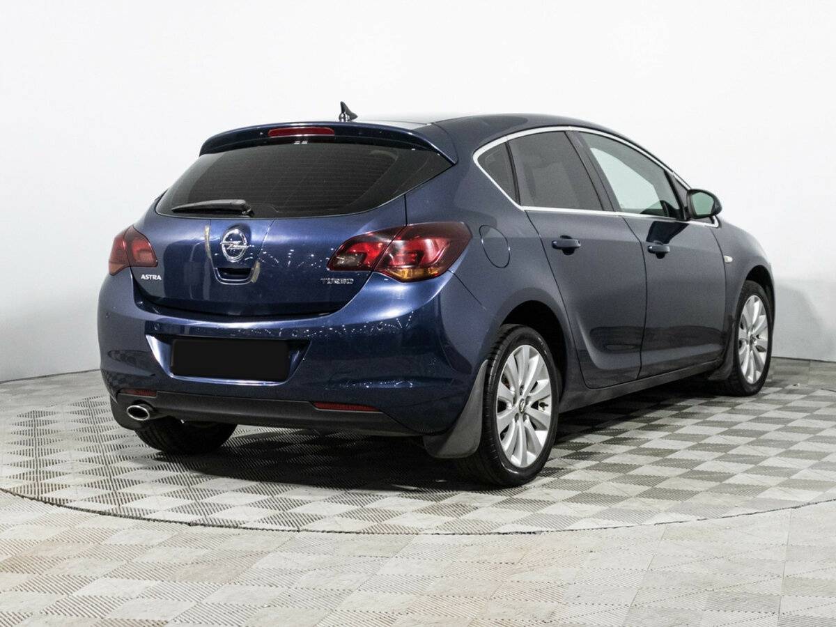 Opel Astra J, 2010 - 252 372 км. | Фото №5