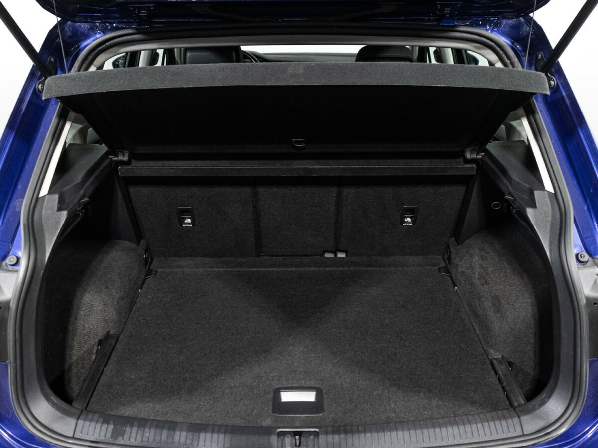 Volkswagen Tiguan II Рестайлинг, 2021 Фото №19