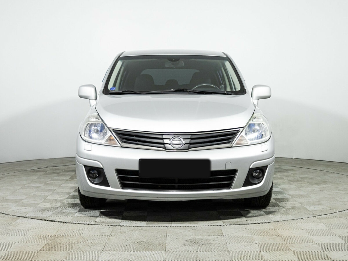 Nissan Tiida I Рестайлинг, 2010 Фото №2