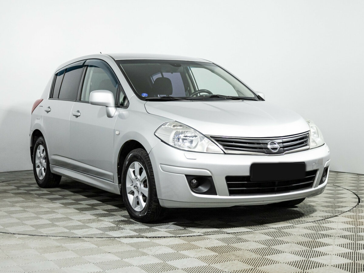 Nissan Tiida I Рестайлинг, 2010 Фото №3