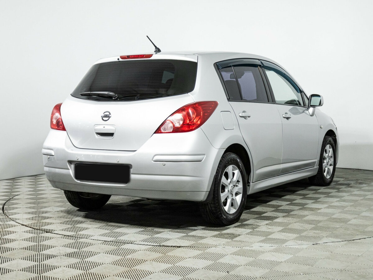 Nissan Tiida I Рестайлинг, 2010 Фото №5