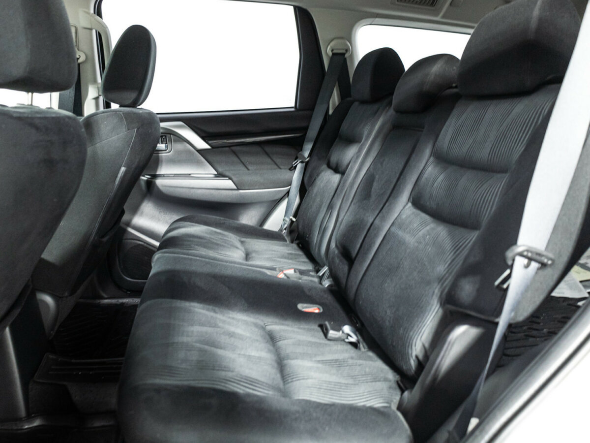 Mitsubishi Pajero Sport III, 2018 - 122 550 км. | Фото №8