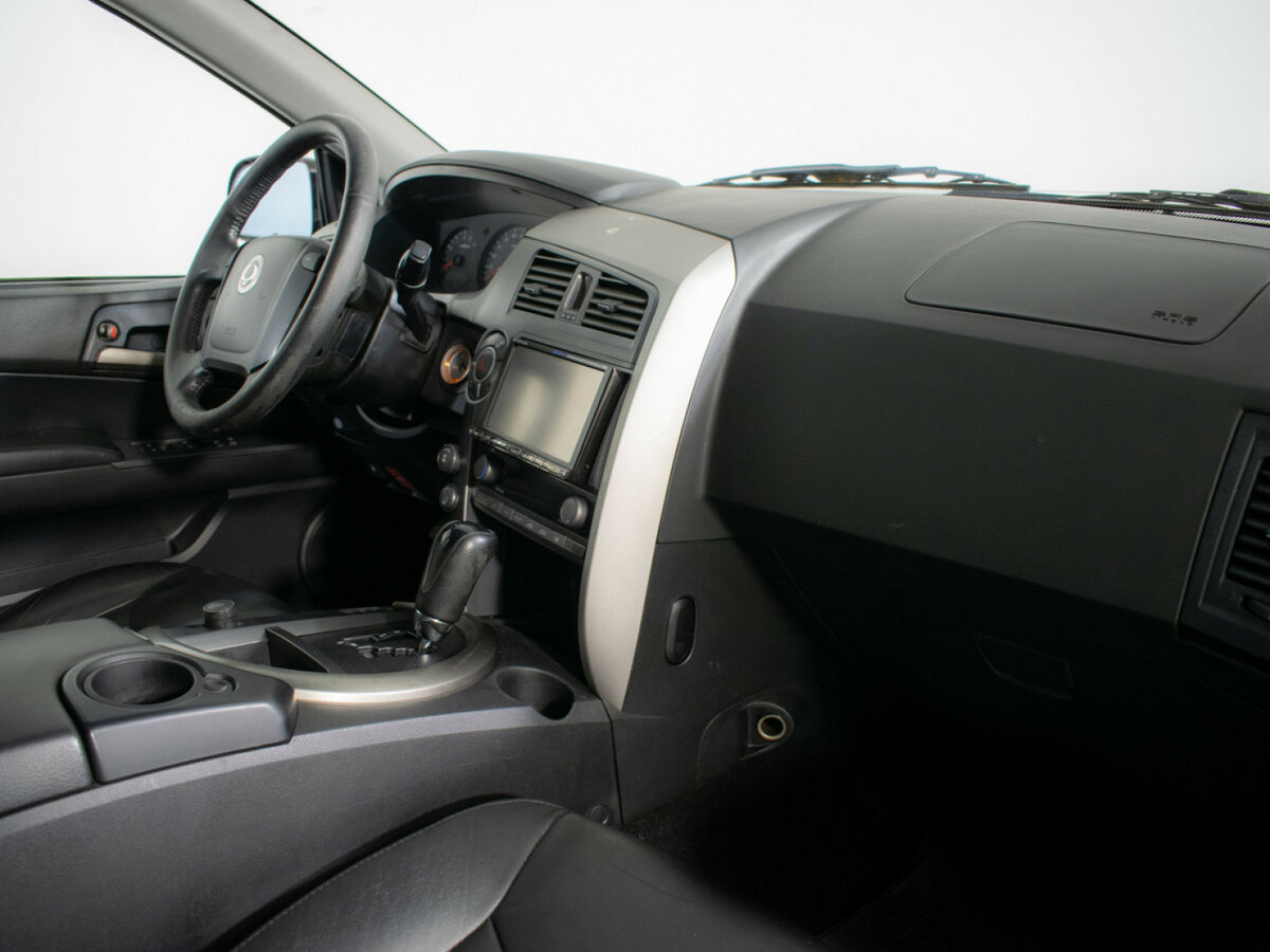 SsangYong Kyron 6-speed I Рестайлинг, 2011 Фото №9