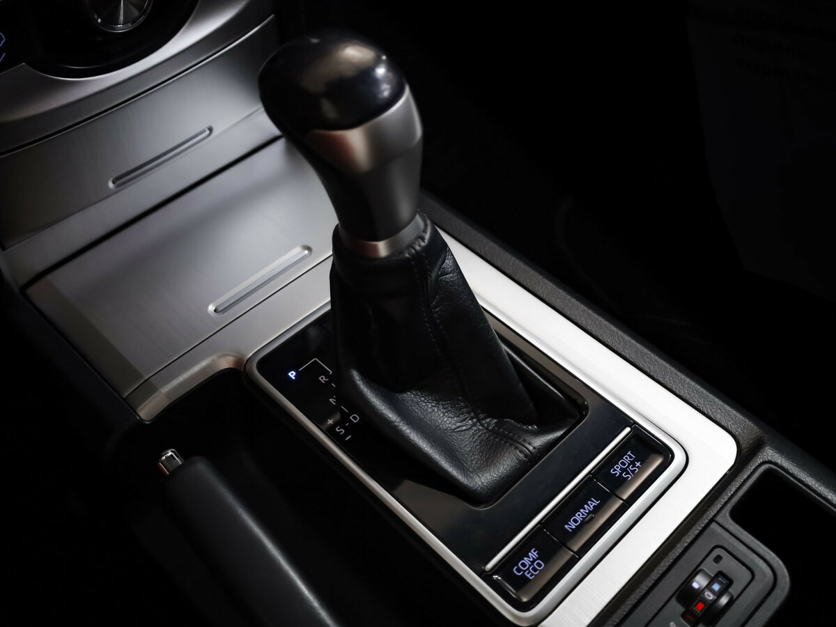 Toyota Land Cruiser Prado 150 Series Рестайлинг 2, 2018 Фото №22