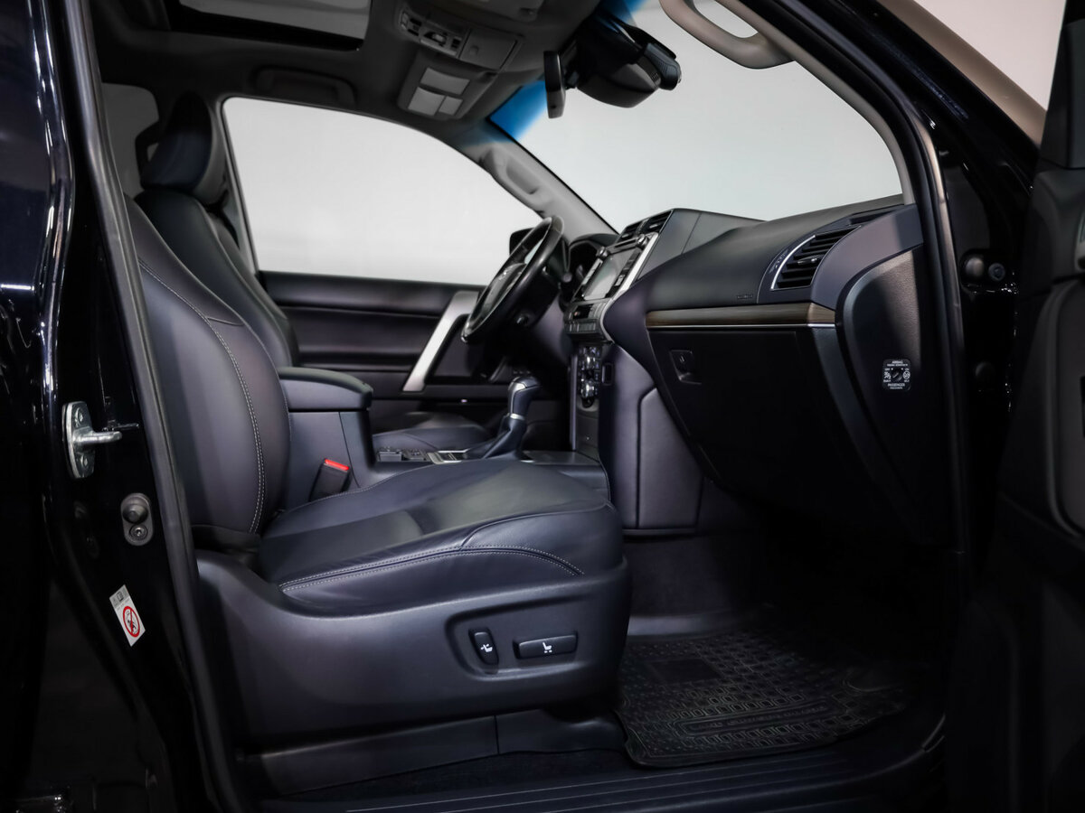 Toyota Land Cruiser Prado 150 Series Рестайлинг 2, 2018 Фото №28