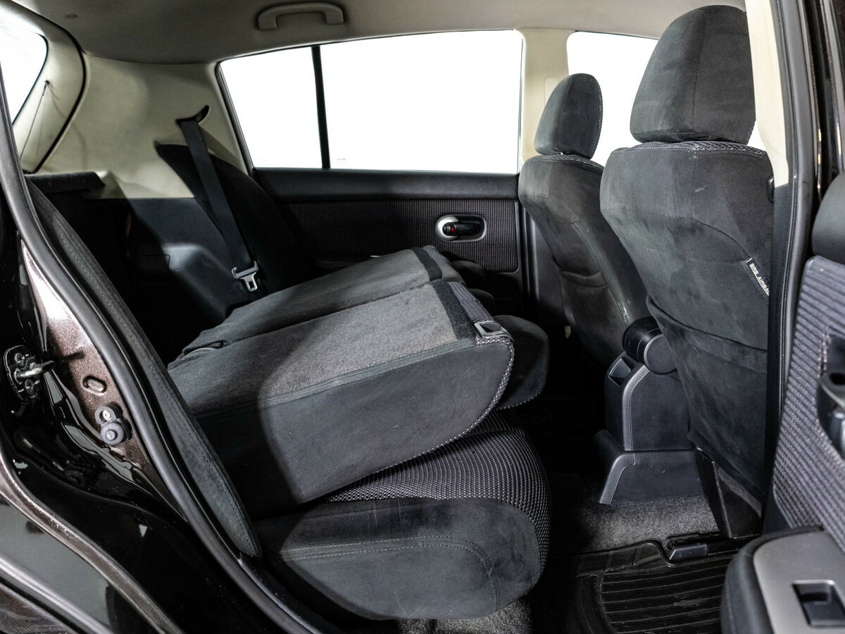 Nissan Tiida I, 2010 Фото №13