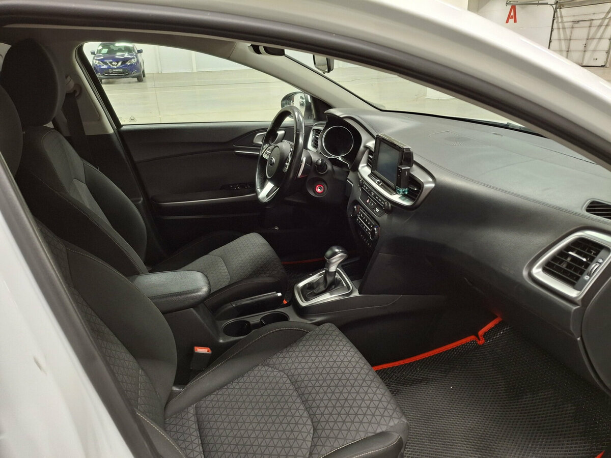 Kia Ceed III, 2019 Фото №11