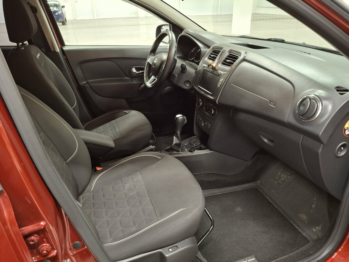 Renault Sandero Stepway II Рестайлинг, 2018 Фото №11