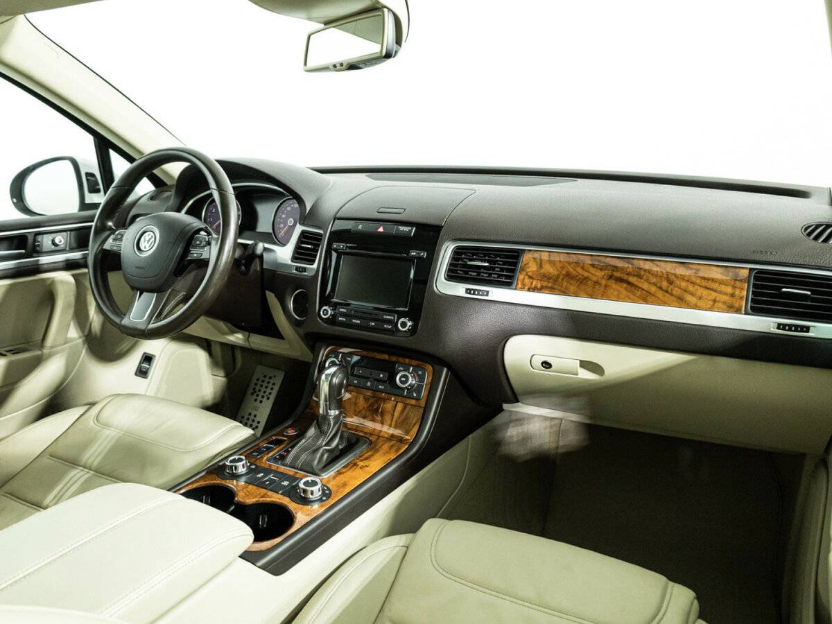 Volkswagen Touareg II, 2013 - 74 075 км. | Фото №7