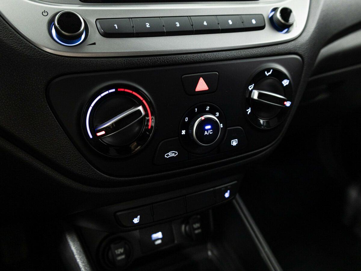 Hyundai Solaris II, 2020 Фото №16