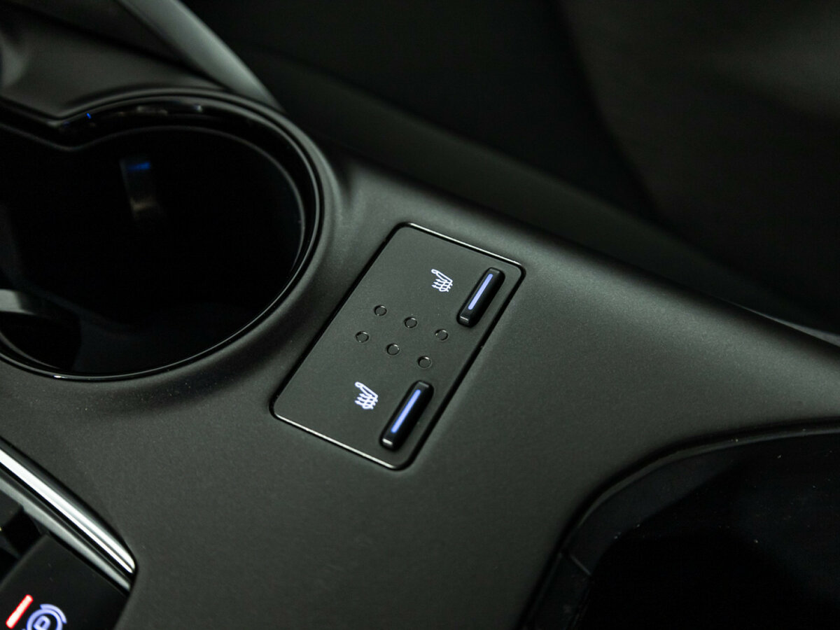 Toyota Camry VIII (XV70) Рестайлинг, 2021 Фото №16