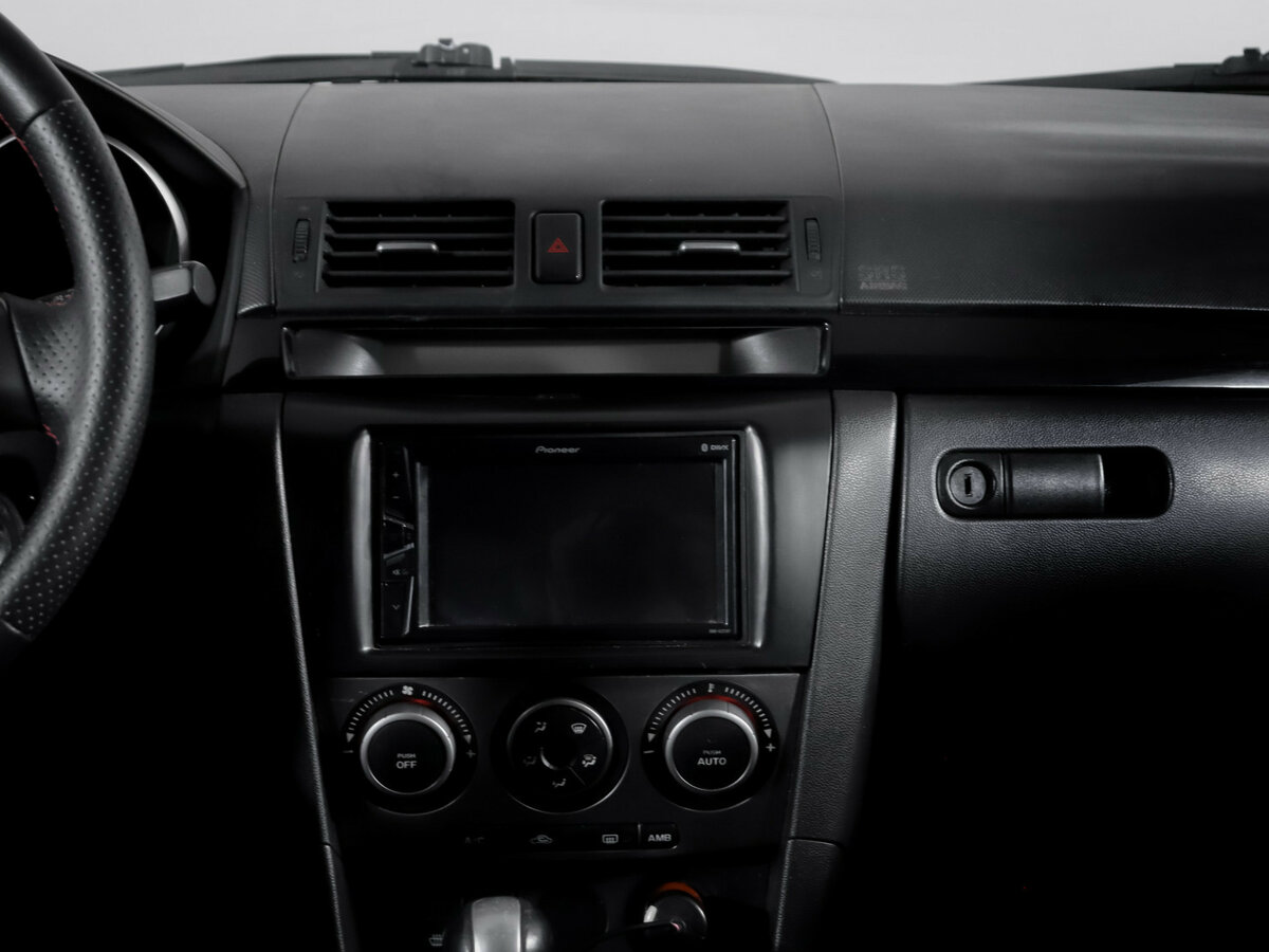 Mazda 3 I (BK) Рестайлинг, 2007 Фото №11