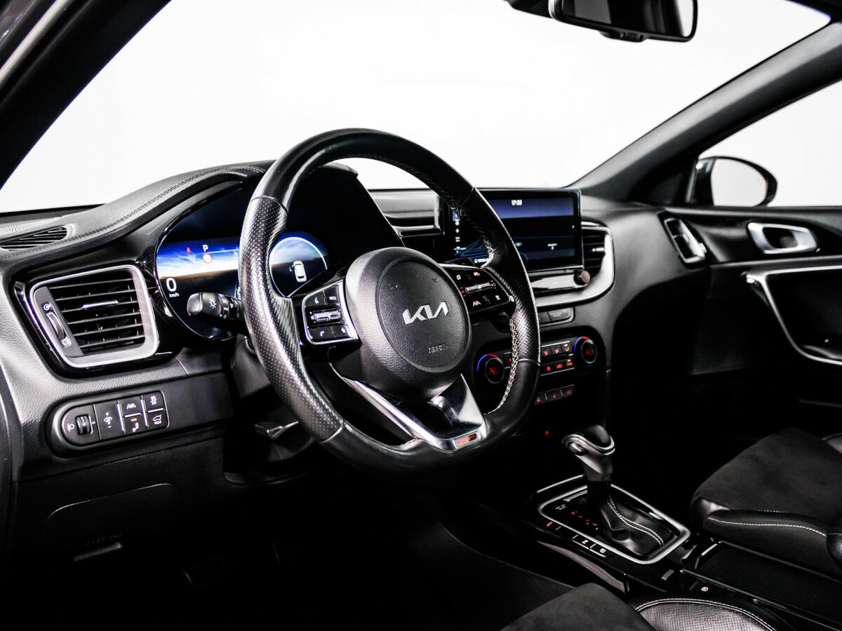 Kia Ceed III Рестайлинг, 2021 Фото №11