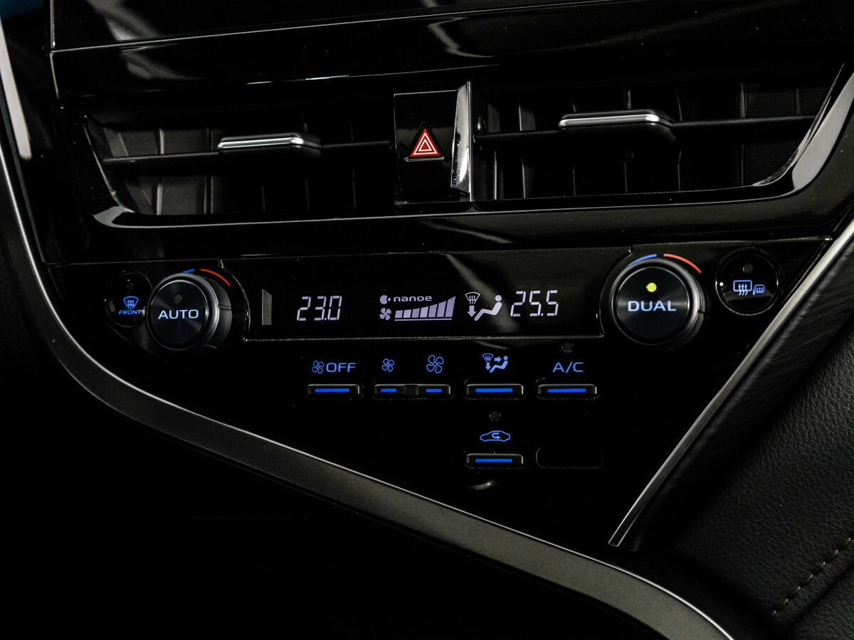 Toyota Camry VIII (XV70) Рестайлинг, 2023 Фото №16
