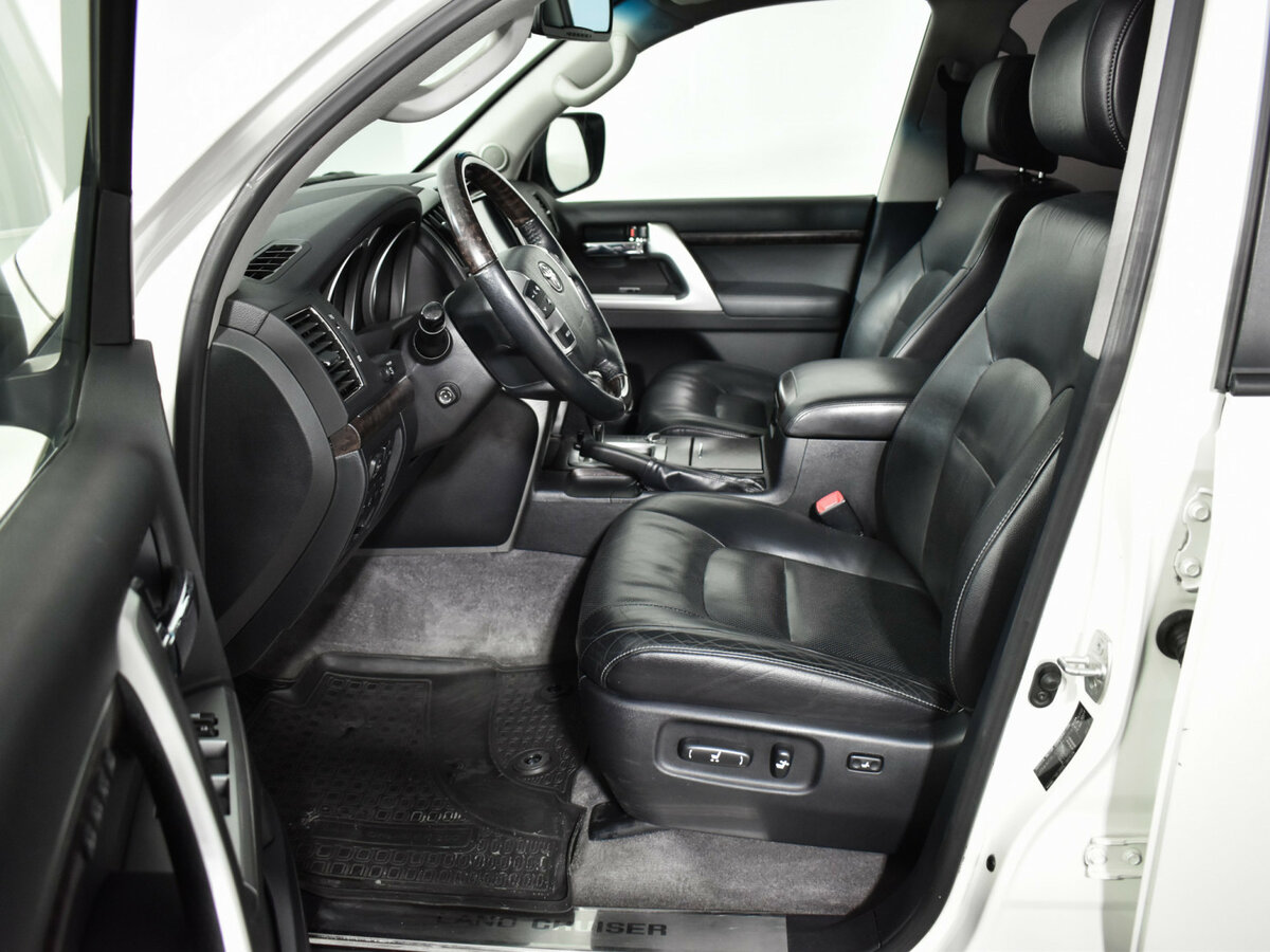 Toyota Land Cruiser 200 Series Рестайлинг 1, 2013 - 191 744 км. | Фото №8