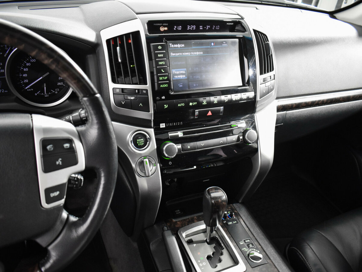 Toyota Land Cruiser 200 Series Рестайлинг 1, 2013 Фото №18