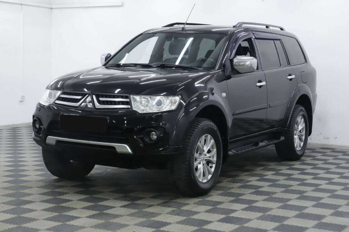 Mitsubishi Pajero Sport, 2015 Фото №1