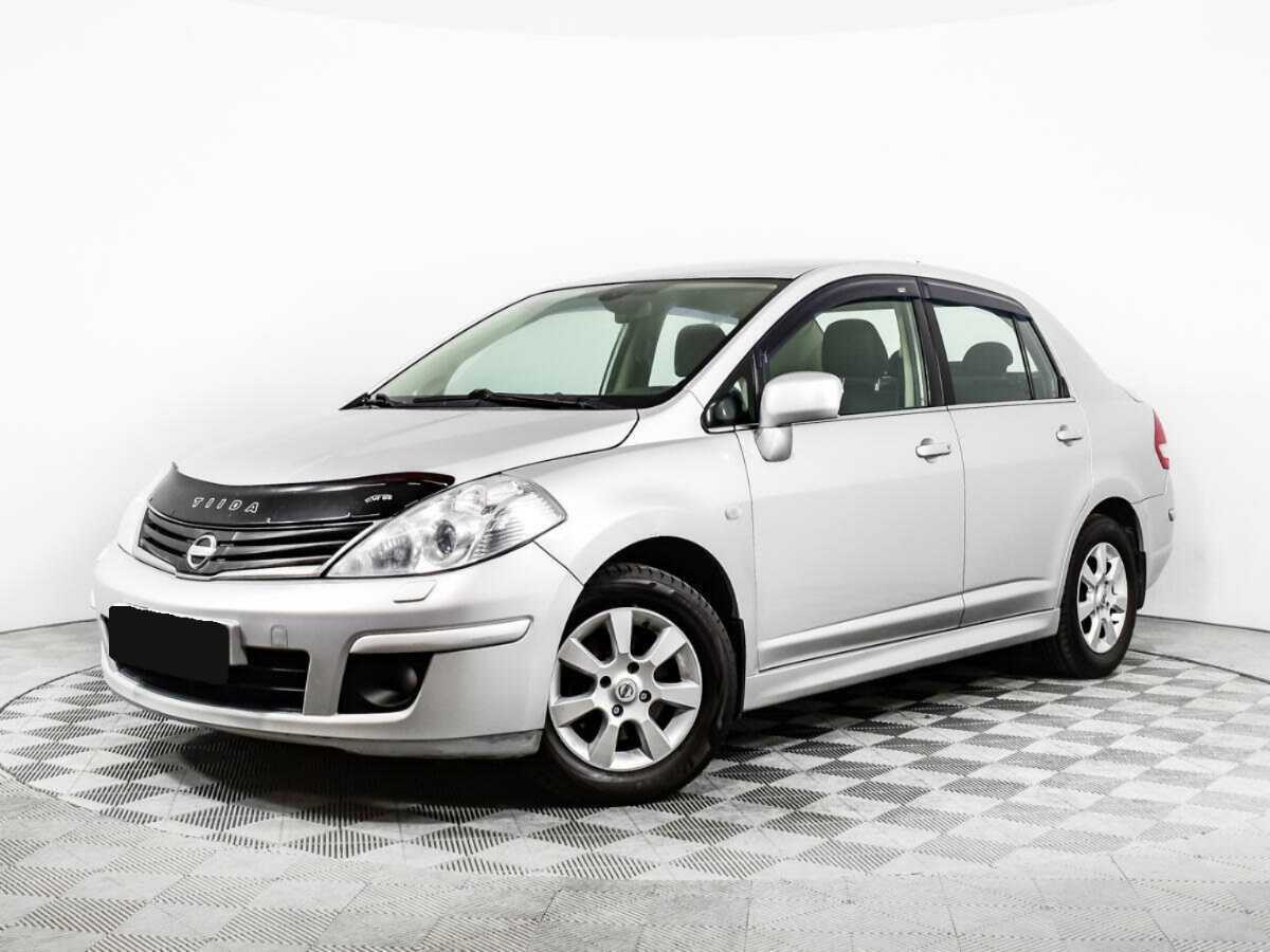 Nissan Tiida, 2011 - 215 783 км. | Фото №1